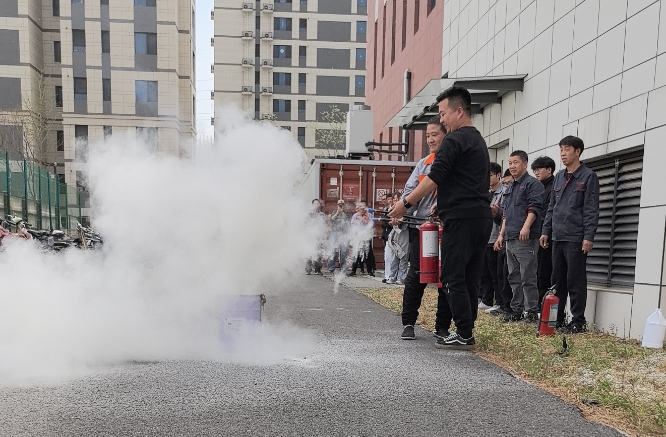 星漢2025年消防演練:筑牢安全防線